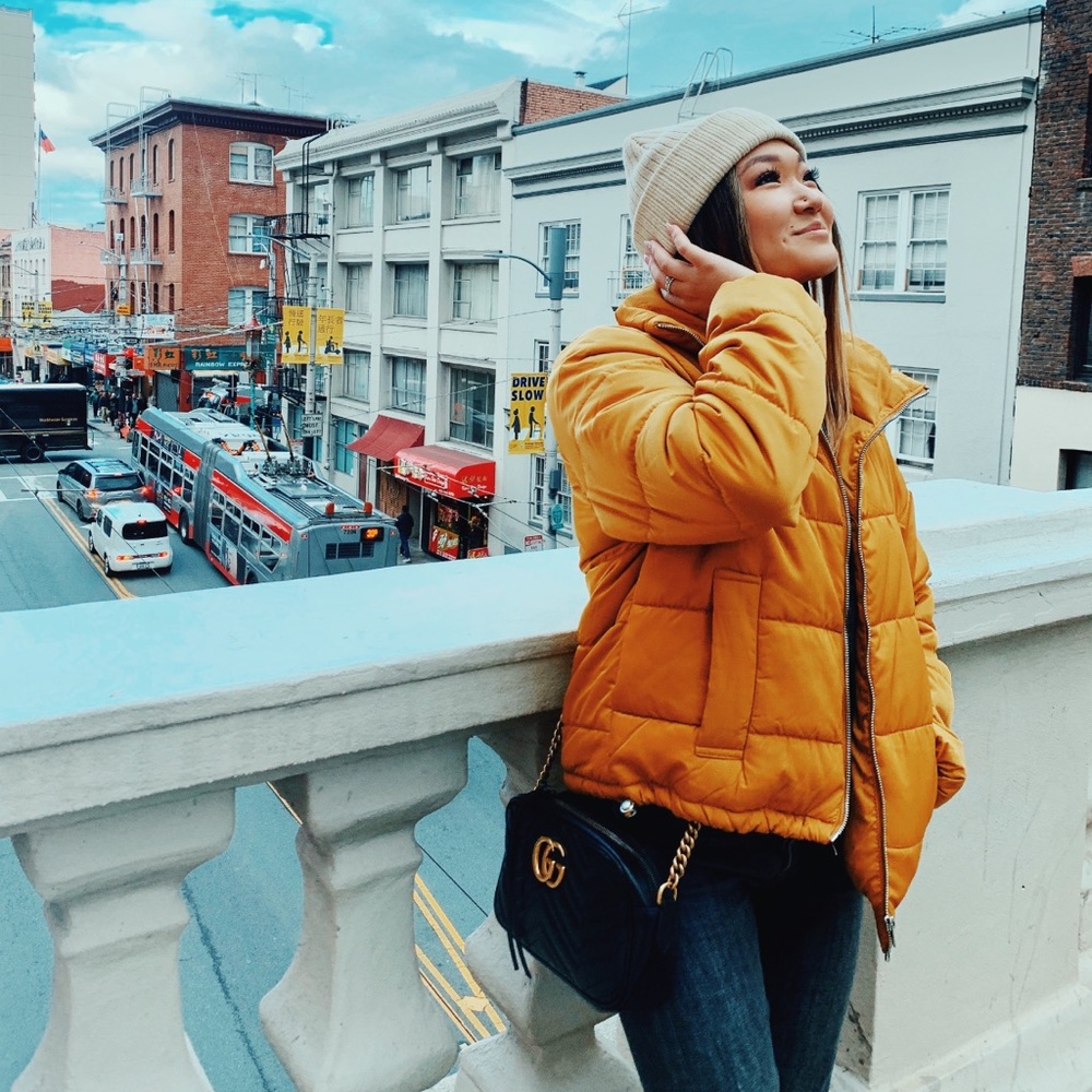 Meet your Posher, Lauren